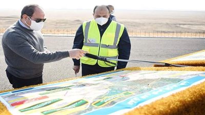 السيسي يتفقد الطريق الدائري الأوسطي ومحاور محمد العصار وروض الفرج والضبعة.. ويكلف بتطهير وتبطين الترع والالتزام بالجداول الزمنية