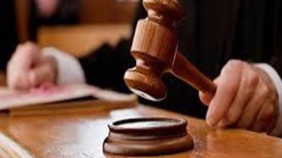 هشام توفيق يوافق على محاكمة مدير عام بـ