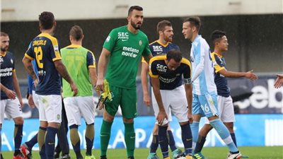 «لاتسيو» يتعادل سلبيًا أمام هيلاس فيرونا بالشوط الأول