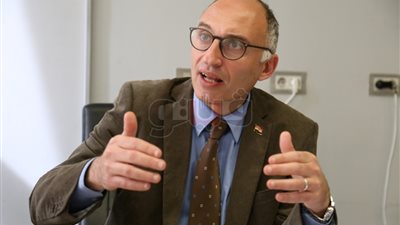 مشرف المتحف المصري الكبير: فتح المتحف للزوار ليلا.. ونظام الإضاءة الأحدث بالعالم