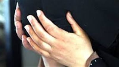 أوهمتهم بشراء سيارات رخيصة.. سقوط 