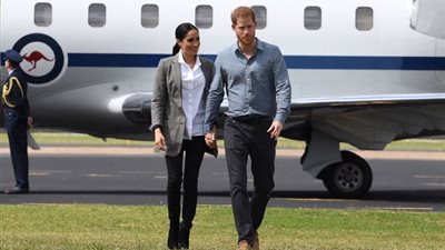 أنصار حماية البيئة يهاجمون هاري وميجان لاستخدامهما طائرة خاصة