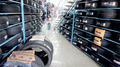 28 % انخفاضا في أسعار إطارات السيارات بسبب الركود