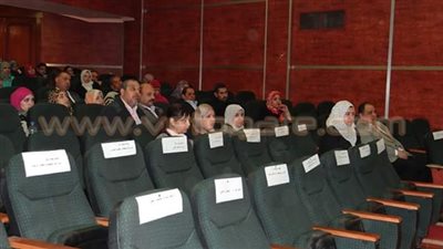 ندوة طبية بالشركة المصرية للمطارات للتوعية بفيروس زيكا