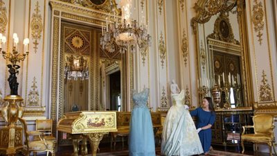 25 جنيها إسترليني تذكرة زيارة قصر باكنجهام الملكي (صور)