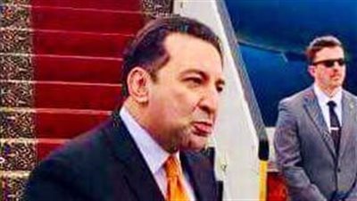 أشرف منير يلتقي أعضاء الأمانة العامة لمجلس الشورى العماني