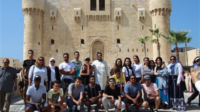 وفد شباب المغرب في زيارة لمكتبة الإسكندرية وقلعة قايتباي (صور)