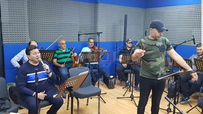 هاني شاكر يجري بروفة لحفل القلعة