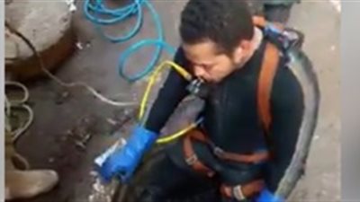 صاحب فيديو الغطس بالصرف الصحي: «بعرض نفسي للموت ببلاش»