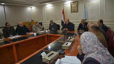 محافظ مطروح يبحث مع مدير الأمن استعدادات الانتخابات الرئاسية (فيديو)