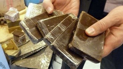 السجن 10 سنوات لعاطل بتهمة ترويج المخدرات وحيازة الأسلحة في إمبابة