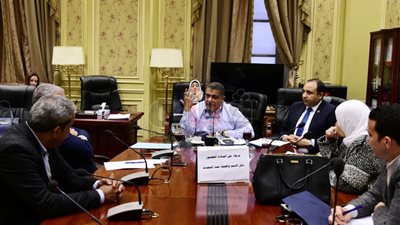 خلافات حادة بإسكان البرلمان حول غرامة مخالفات البناء