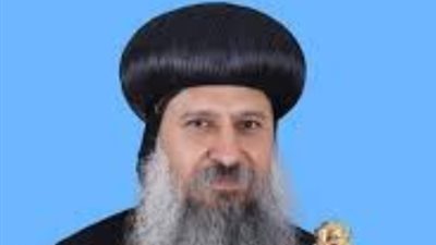 الأنبا ماركوس يرسم أول كاهن بعد تجليسه على إيبارشية دمياط
