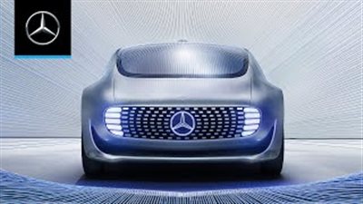 مرسيدس تستخدم أنظمة الذكاء الاصطناعي (فيديو)