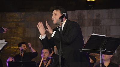 هاني شاكر يعود بجمهوره لزمن 