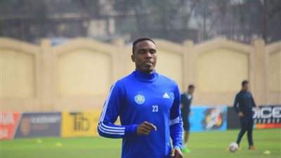 صراع بين المصري والإسماعيلي للتعاقد مع مدافع المريخ البورسعيدي