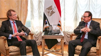 وزير الاتصالات يلتقي سفير إستونيا