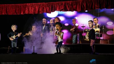 محمد منير يطرب جمهوره على مسرح الساقية (صور)