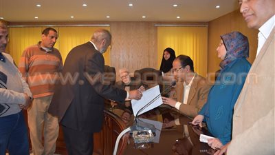 سكرتير عام الفيوم يرأس اللقاء الأسبوعى لخدمة المواطنين