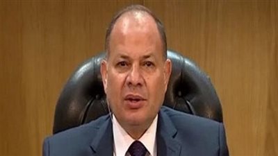 محافظ الفيوم يسلم مشروعات صغيرة للسيدات ضمن مبادرة 