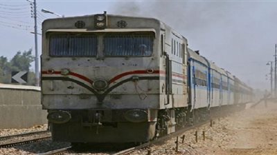 وفاة سائق في اصطدام قطار بسيارة نصف نقل بالإسكندرية