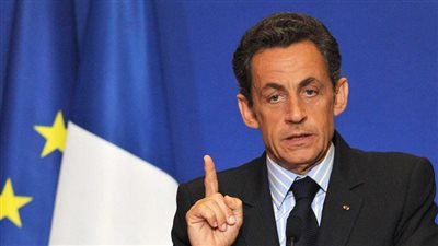 كتاب فرنسي يوثق سيطرة قطر على الرئيس الأسبق ساركوزي