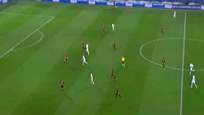 روما يتقدم بهدف على شاختار دونيتسك بالشوط الأول (فيديو)