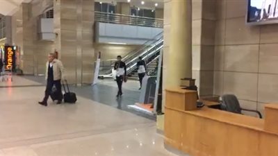 وصول بعثة فريق المصري إلى مطار القاهرة قادمة من زامبيا (فيديو)