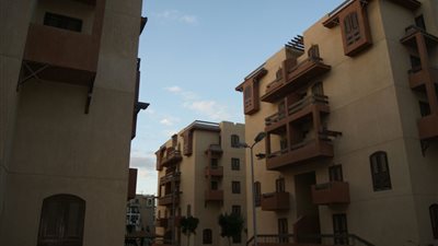 وزير الإسكان: حجز 1213 وحدة بمشروع المصريين في الخارج