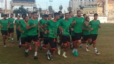 محمد عمر يحذر لاعبي الاتحاد السكندري من خطورة صانع ألعاب إنبي