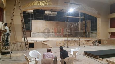 محمد صبحي يتابع إنشاء المسرح الثاني بمدينة سنبل (صور)