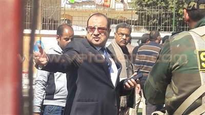 بالصور.. أمن سوهاج ينفذ حكما قضائيا لصالح مطرانية الكاثوليك