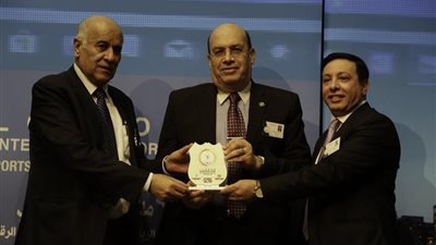 رئيس النادو يشارك في مؤتمر لندن الدولي