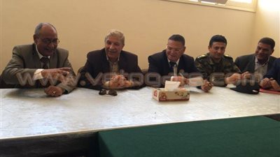 بالصور.. تسليم الأراضي للمنتفعين بقرية الأمل في الإسماعيلية