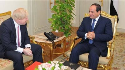 تفاصيل مباحثات السيسي ورئيس وزراء بريطانيا في فرنسا.. تعزيز التعاون 