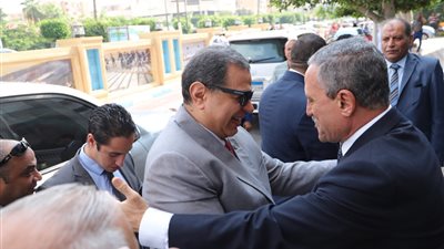 محافظ الإسماعيلية يستقبل وزير القوى العاملة (صور)