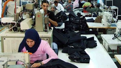500 فرصة عمل للسيدات بمصنع ملابس في المنيا