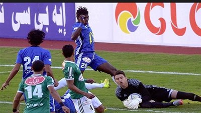 الاتحاد يتعادل مع إنبي بدون أهداف في الشوط الأول