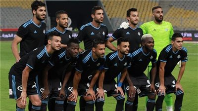 بعثة بيراميدز تعود للقاهرة بعد الصعود لدور لـ٣٢ بالكونفدرالية