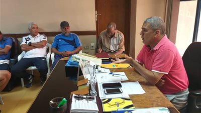 تفاصيل اجتماع محمد رضوان مع الأجهزة الفنية بالمقاولون