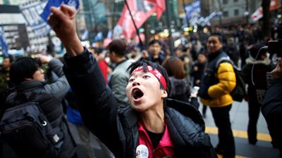 احتجاجات بكوريا الجنوبية على حضور جنرال شمالي حفل اختتام الأولمبياد