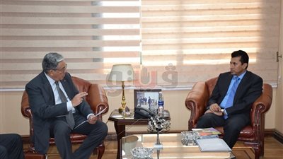 وزير الرياضة يلتقي رئيس غرفة التجارة والصناعة الفرنسية بمصر