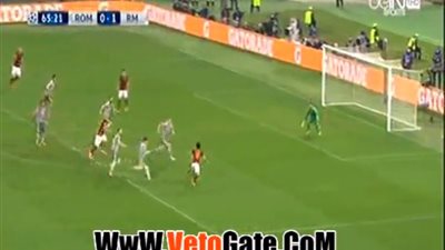 بالفيديو.. محمد صلاح يهدر فرصة التعادل في شباك ريـال مدريد