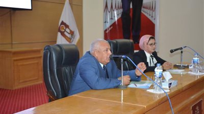 الزملوط يلتقي شباب 