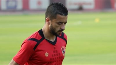 الأهلي يمدد عقد باسم على ثلاث سنوات