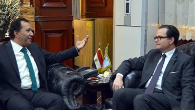 محافظ الأقصر يستقبل سفير فرنسا بالقاهرة لبحث سبل التعاون