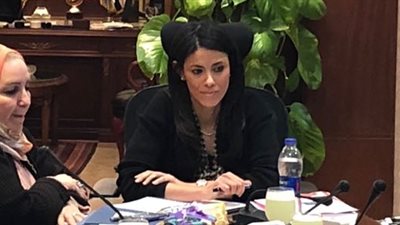 وزيرة السياحة: الأولوية في العمرة لمن لم يسبق لهم أداء المناسك