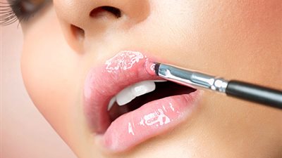 طريقة تحضير بلسم طبيعي لحماية شفاهك من أشعة الشمس