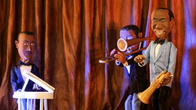 عرائس الساقية تقدم حفلًا لثلاثة من مطربي القرن العشرين (صور)