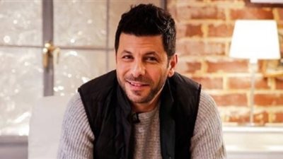 «المتمردون على دراما رمضان».. إياد نصار يرفض 18 مليونا في «ضد القانون».. ويعتذر عن «لعنة كارما» بسبب الأجر.. آسر ياسين ينسحب من «الصعود إلى الهاوية».. ورانيا يو